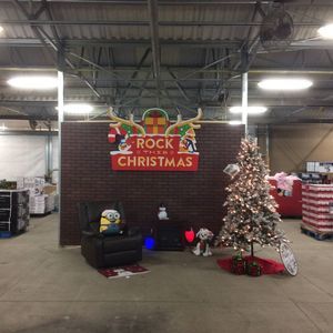 Meet your Posher, George